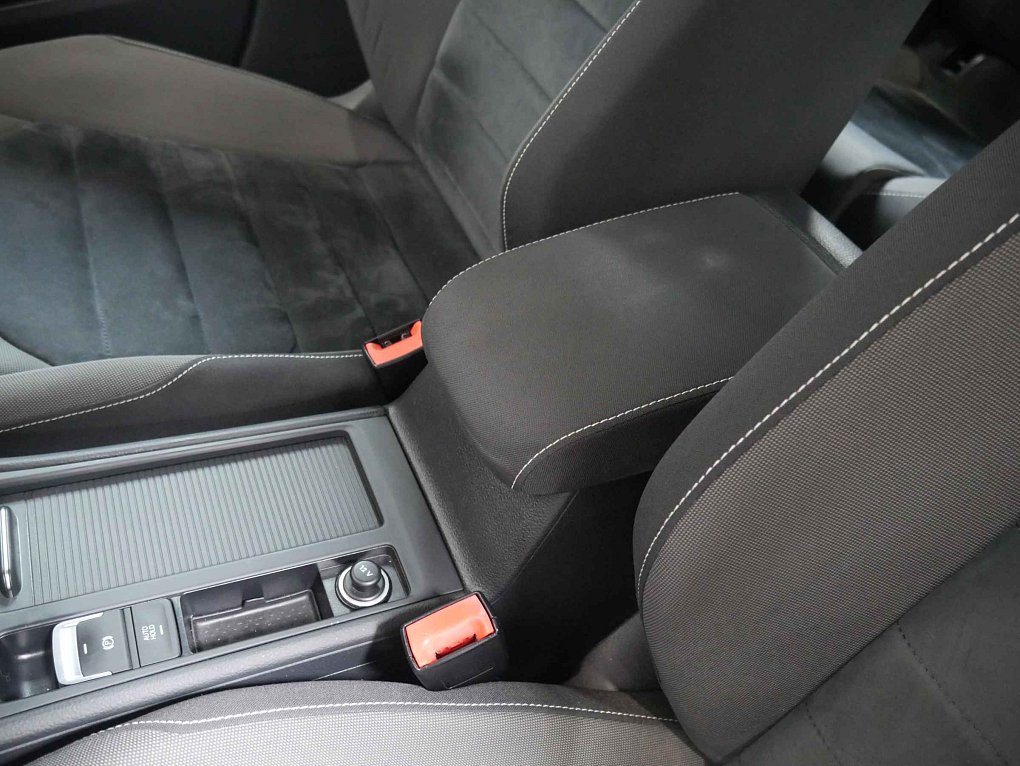 Volkswagen Golf 1.4 TSI 