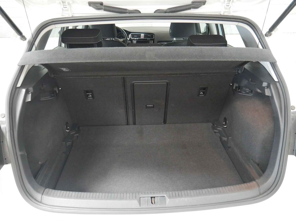 Volkswagen Golf 1.4 TSI 