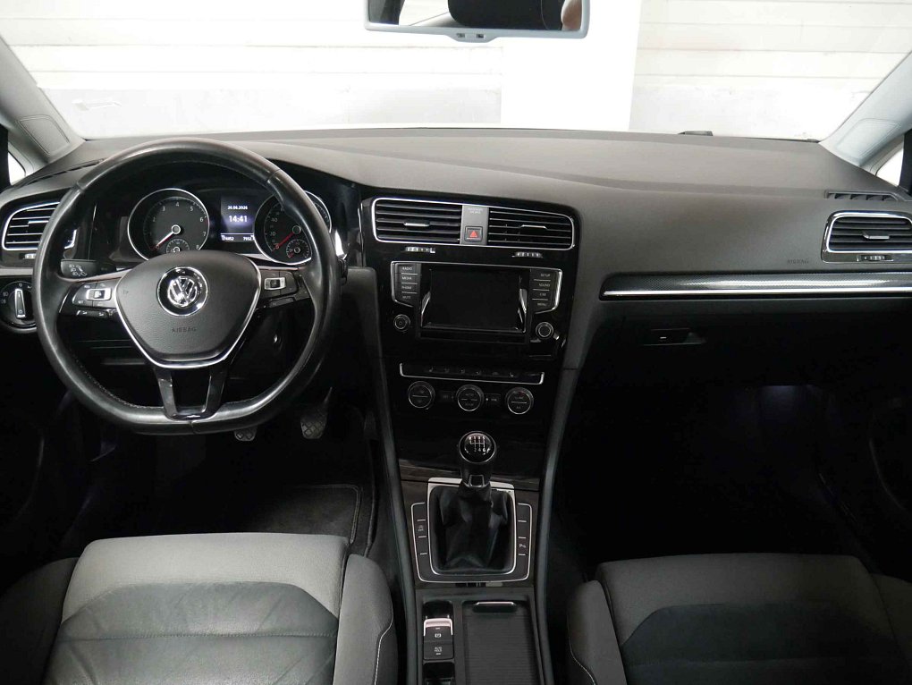 Volkswagen Golf 1.4 TSI 