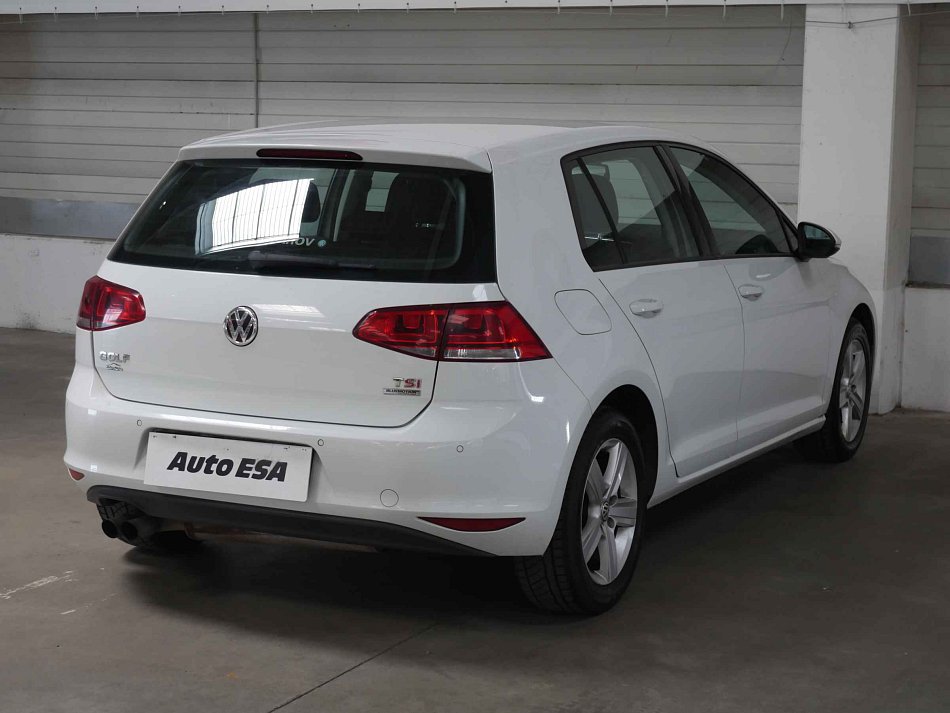 Volkswagen Golf 1.4 TSI 