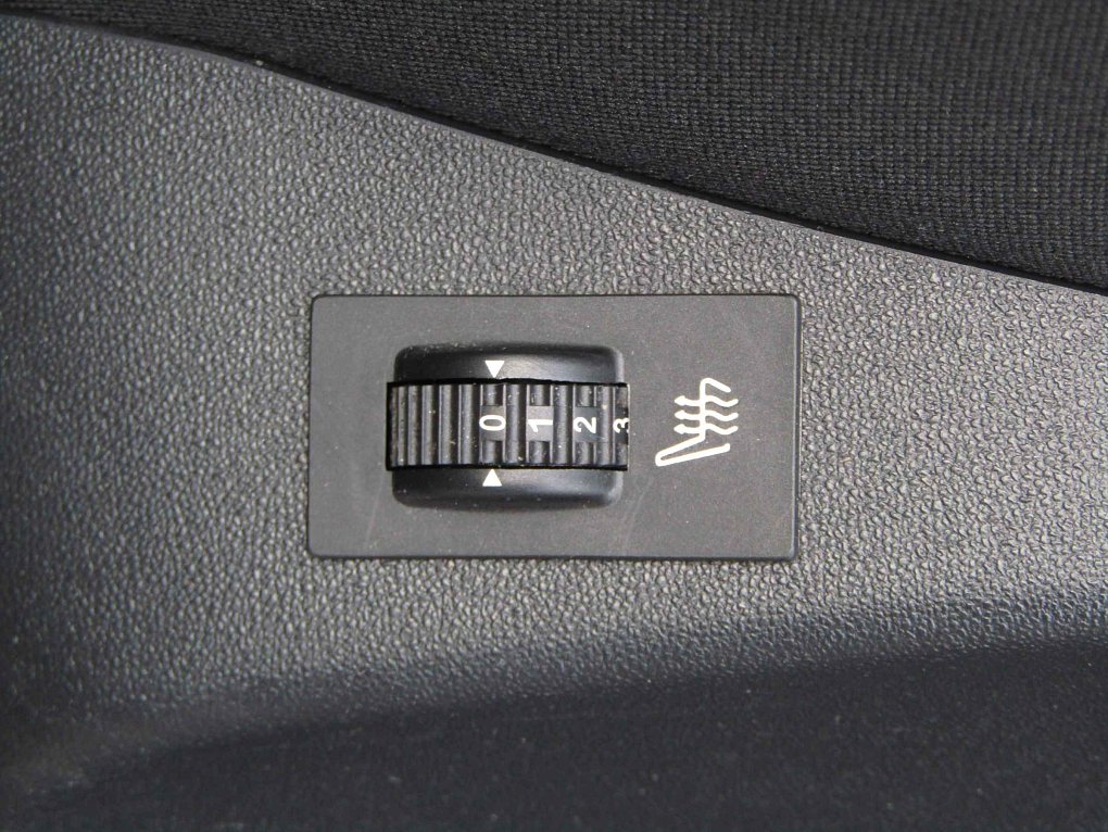 Peugeot 2008 1.2 PT 