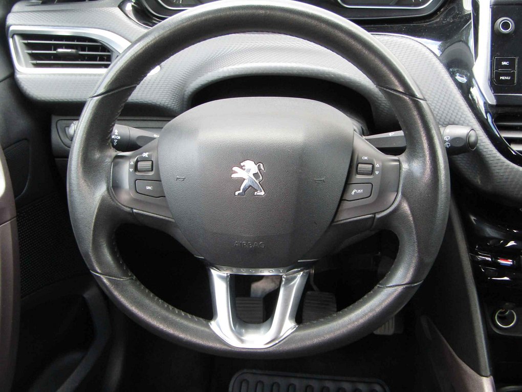 Peugeot 2008 1.2 PT 