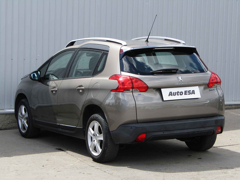 Peugeot 2008 1.2 PT 