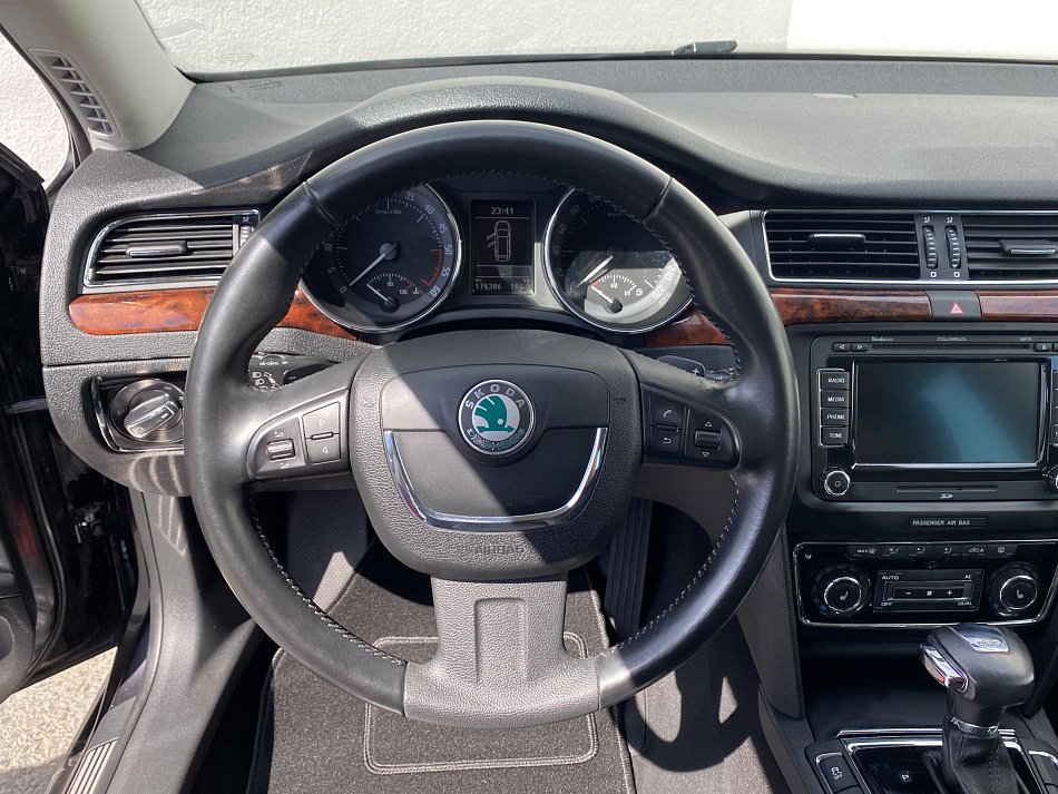 Škoda Superb II 2.0 TDi Elegance