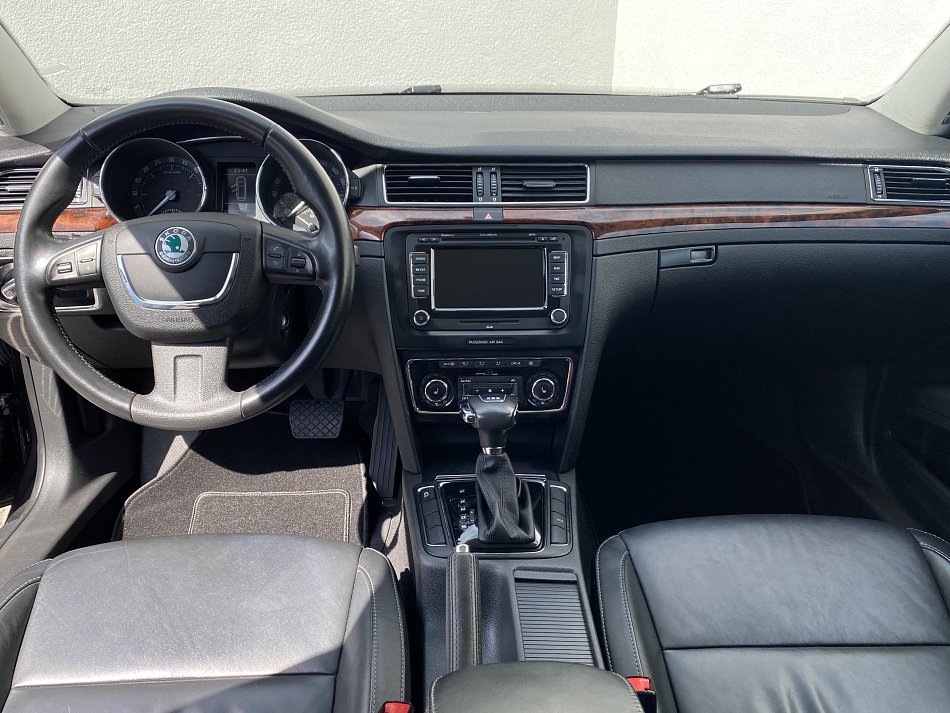 Škoda Superb II 2.0 TDi Elegance