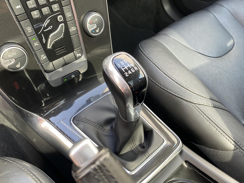 Volvo V40 2.0 D2 
