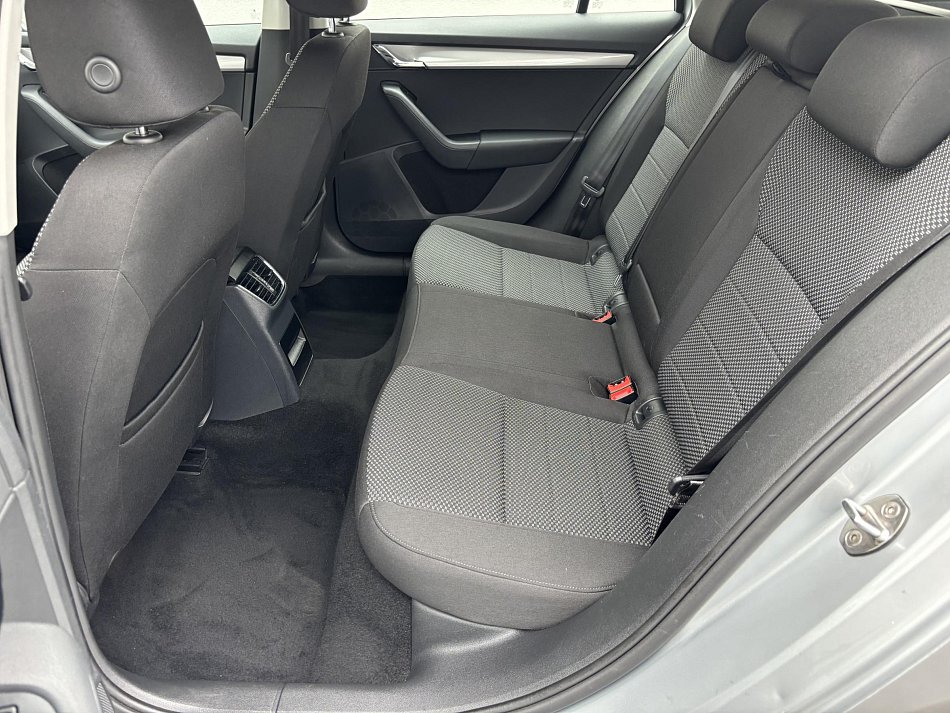 Škoda Octavia III 2.0 TDi Ambition