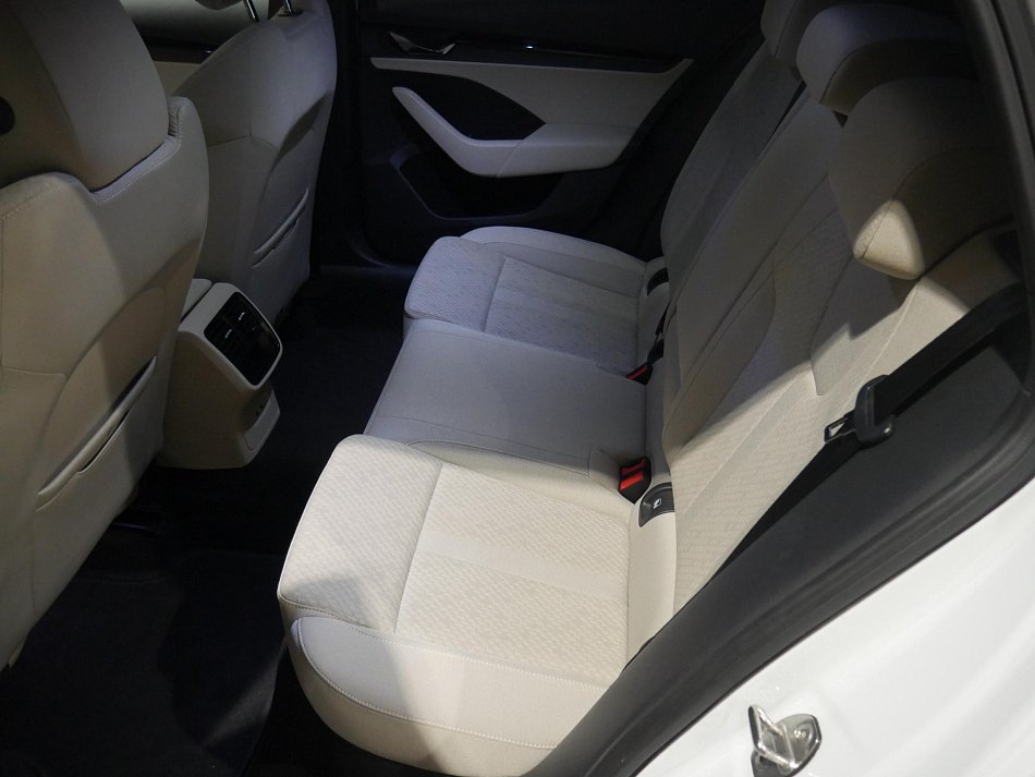 Škoda Octavia IV 1.5TSi 