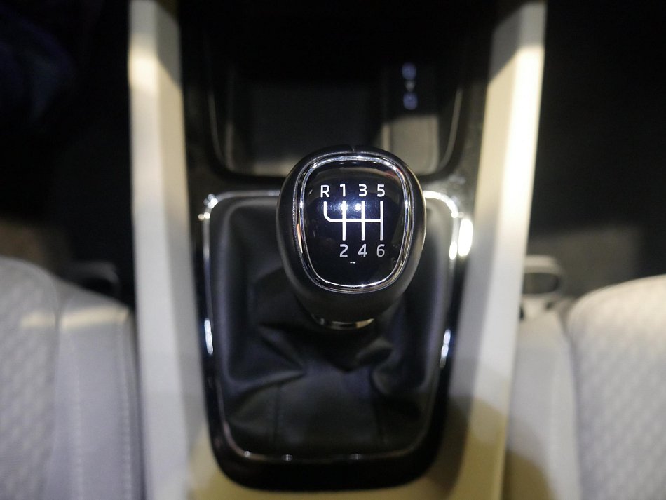 Škoda Octavia IV 1.5TSi 