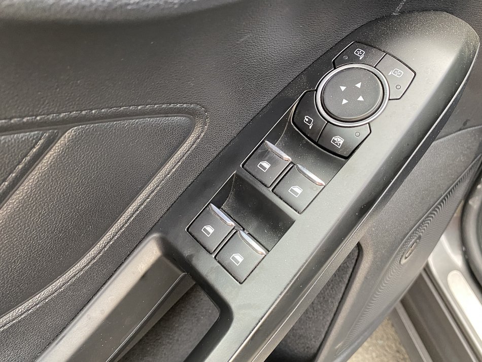 Ford Focus 1.0EB Titanium