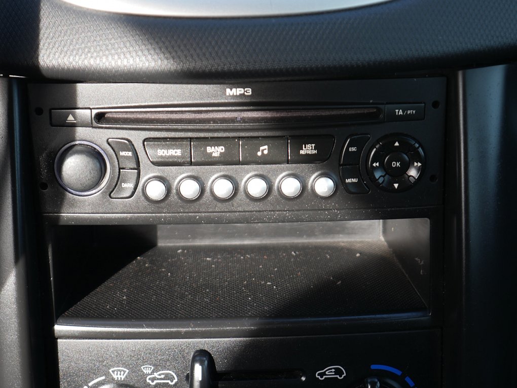 Peugeot 207 1.4 i 