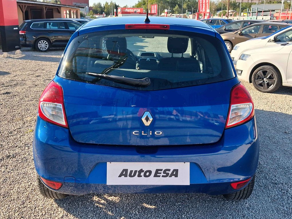 Renault Clio 1.2i 