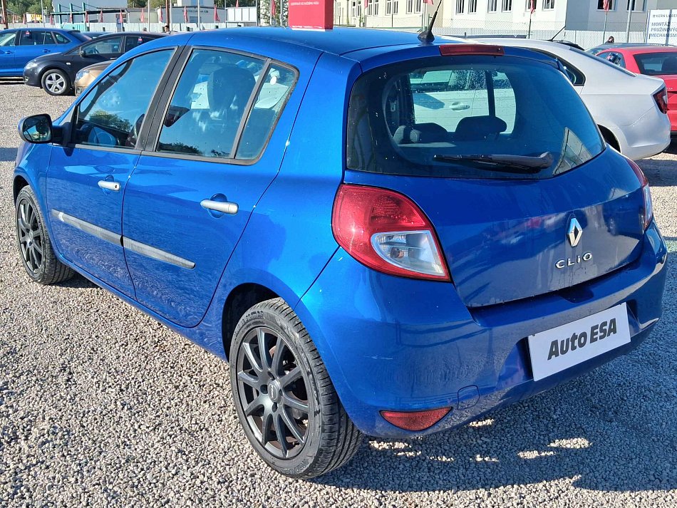 Renault Clio 1.2i 