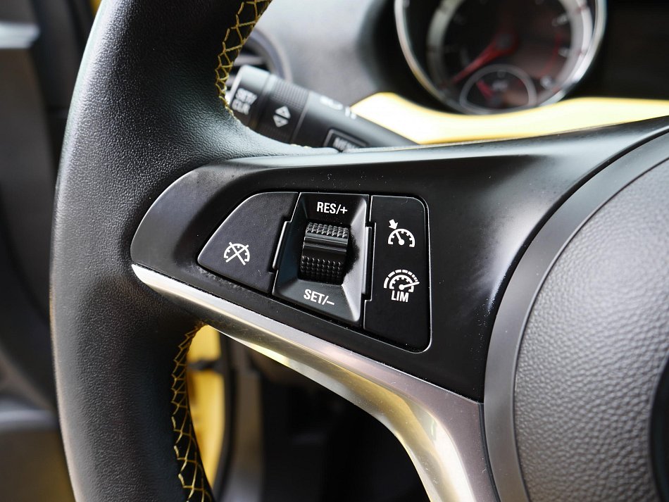 Opel Adam 1.2 i 