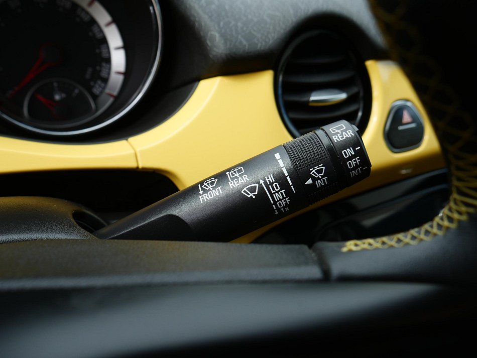 Opel Adam 1.2 i 