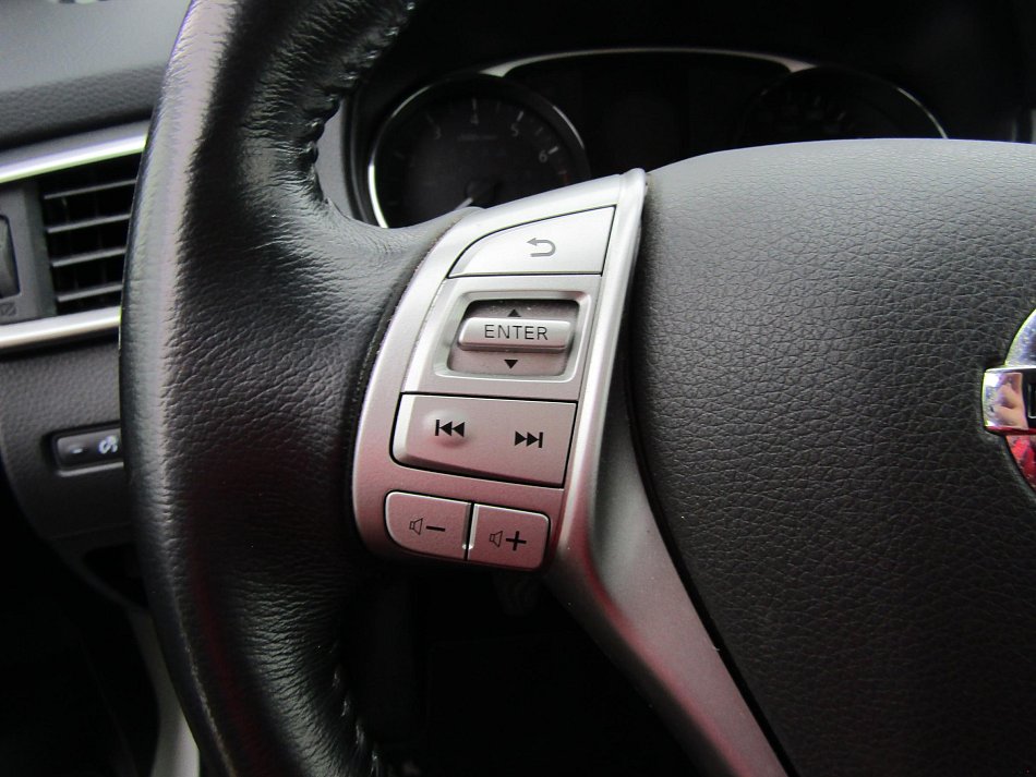 Nissan X-Trail 1.6 DiG-T N-Connecta 4x2