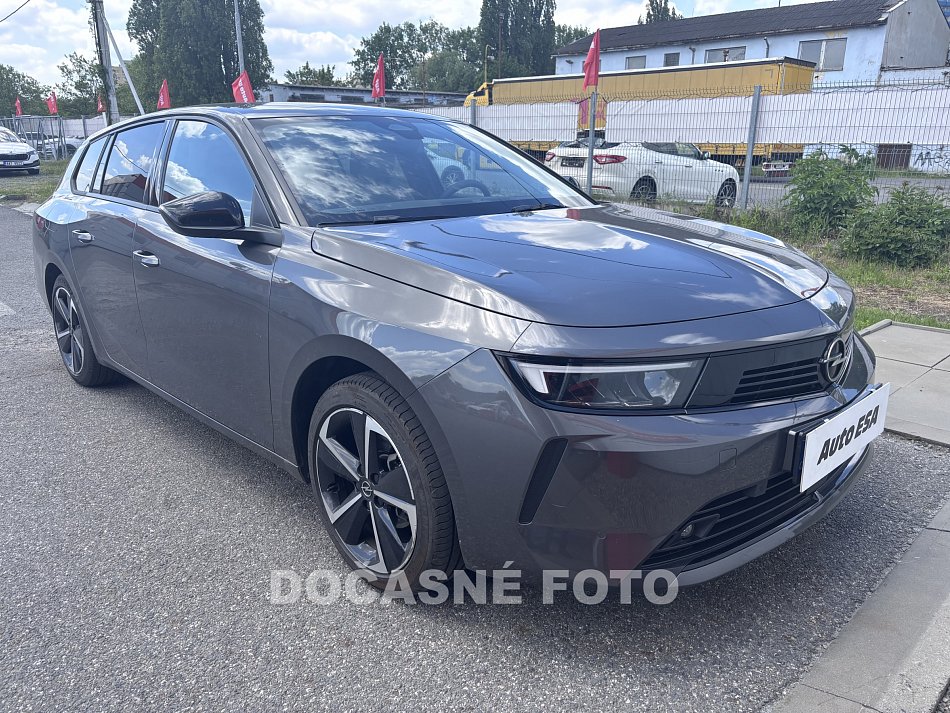 Opel Astra 1.2PT 