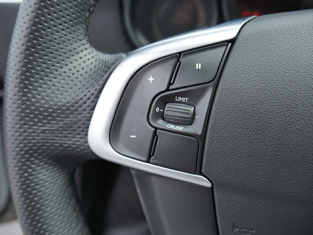 Citroën C4 1.4i 