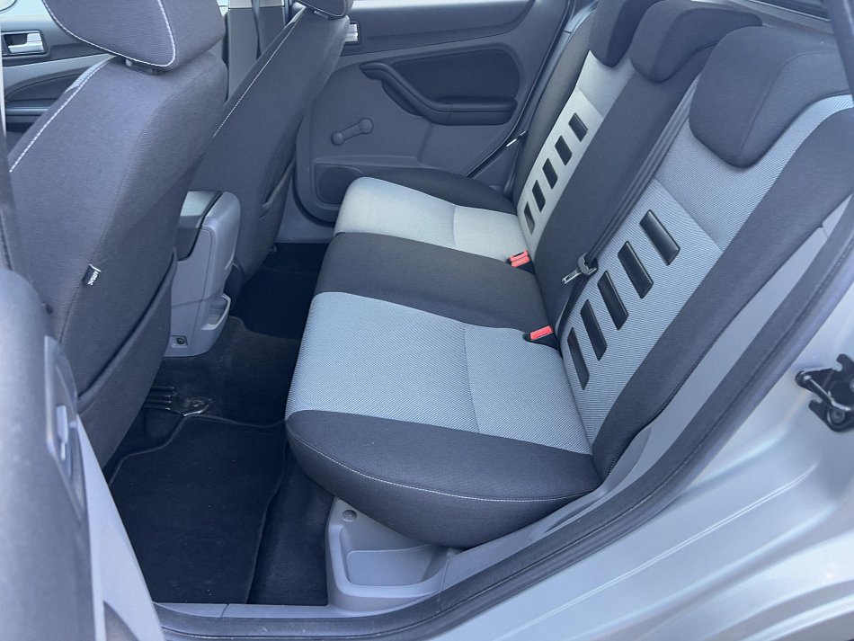 Ford Focus 1.6i Sport
