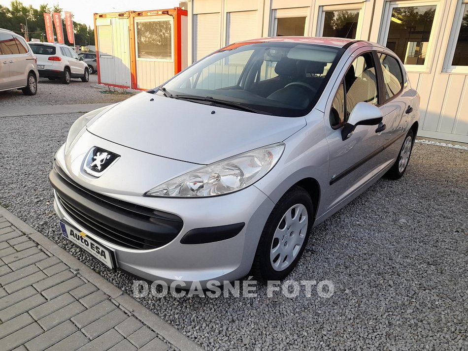 Peugeot 207 1.4i 