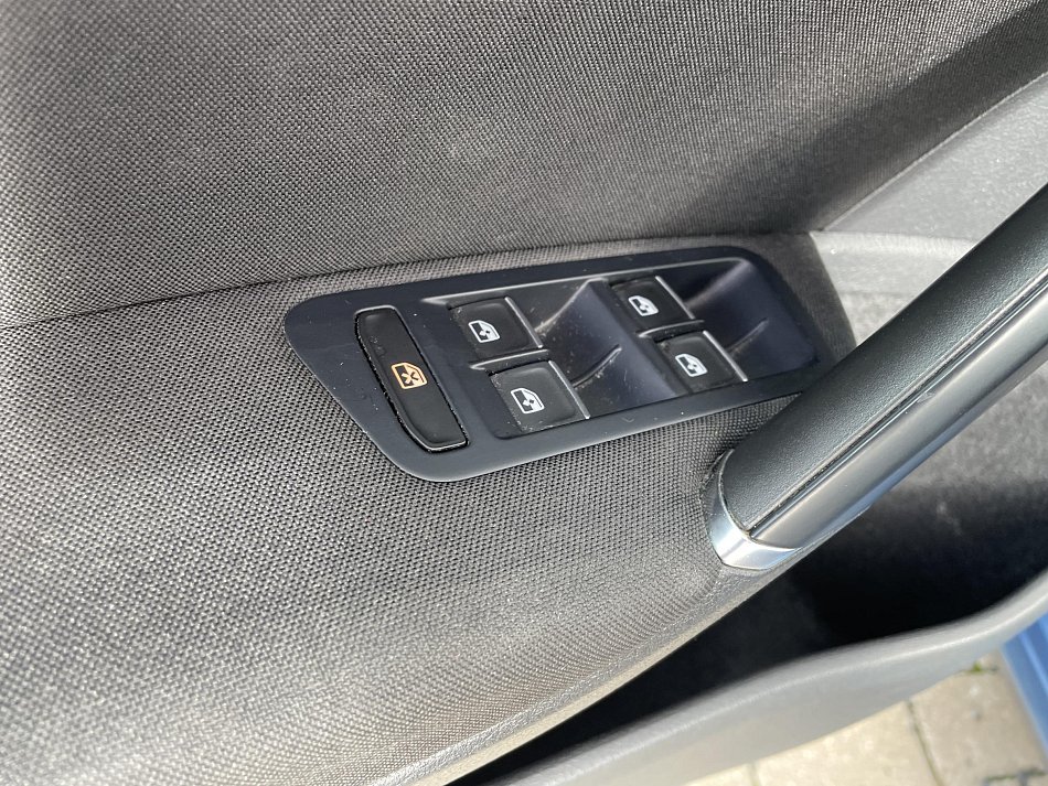 Volkswagen Golf 1.6 TDI R-Line