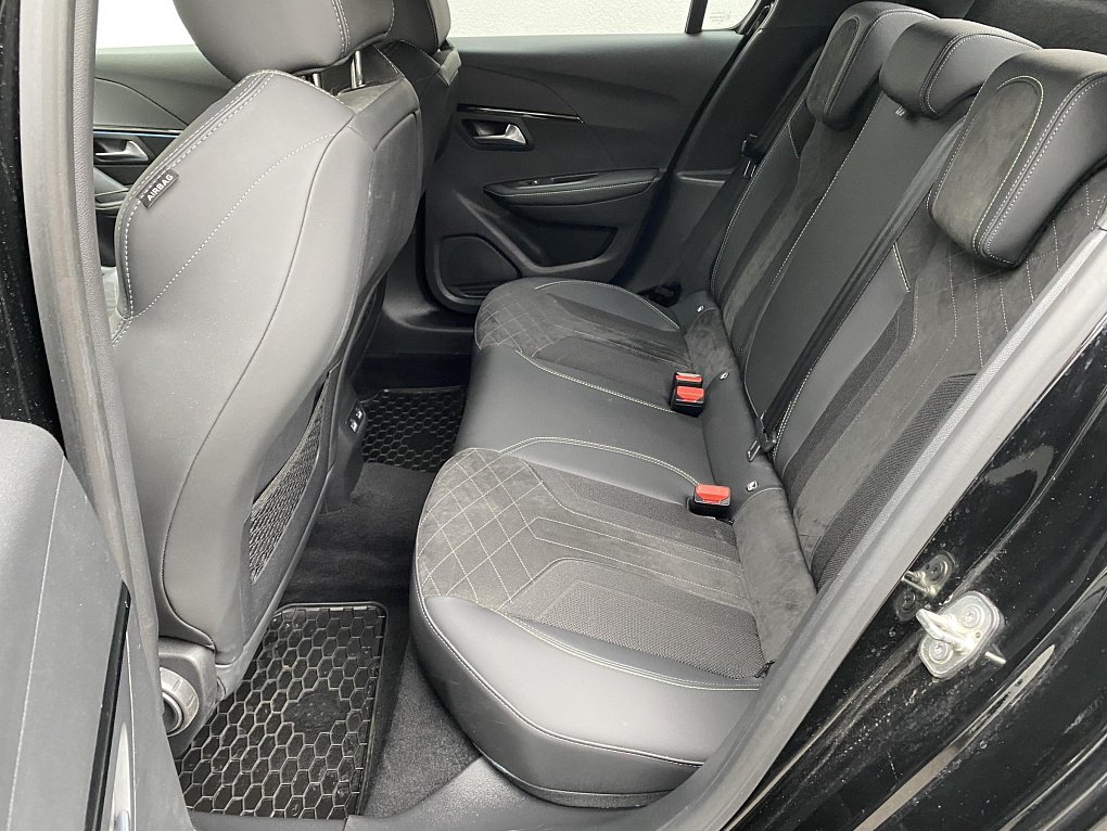 Peugeot 208 1.2 PT GT