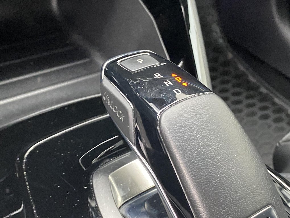 Peugeot 208 1.2 PT GT