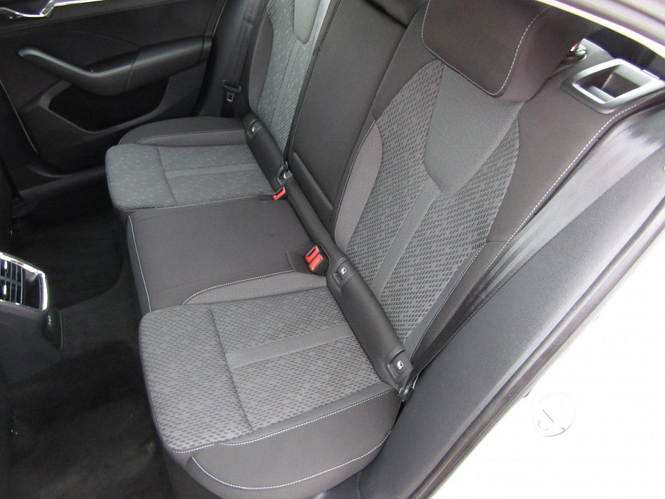 Škoda Octavia IV 2.0 TDi Style