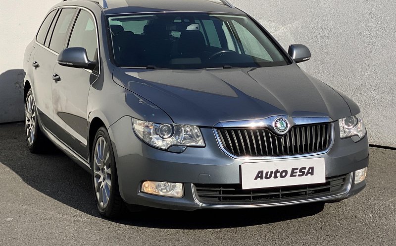 Škoda Superb II 2.0  TDi Ambition
