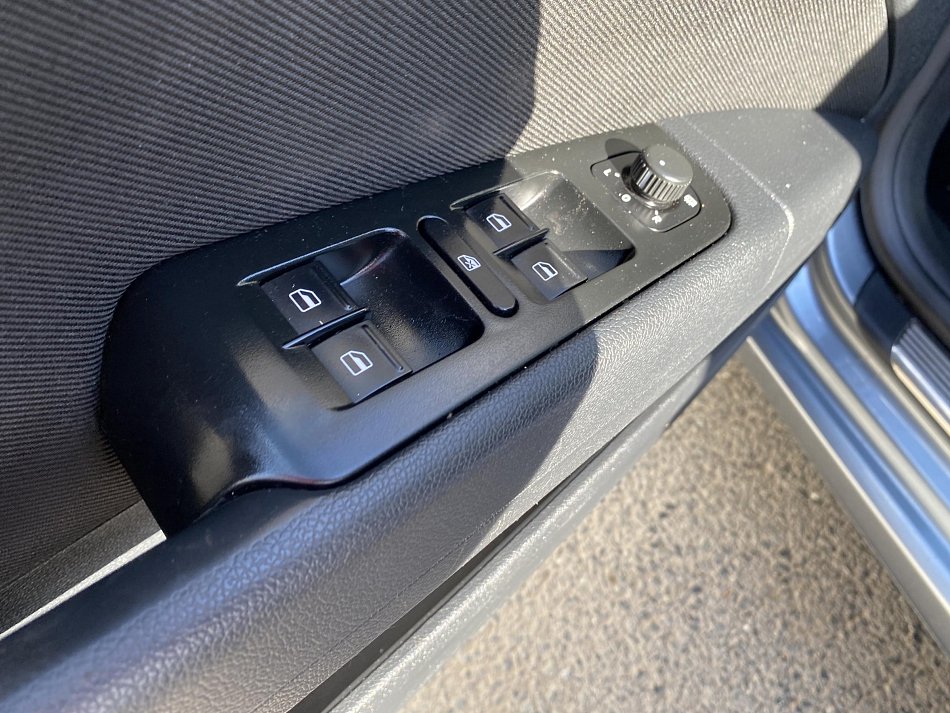 Škoda Superb II 2.0  TDi Ambition