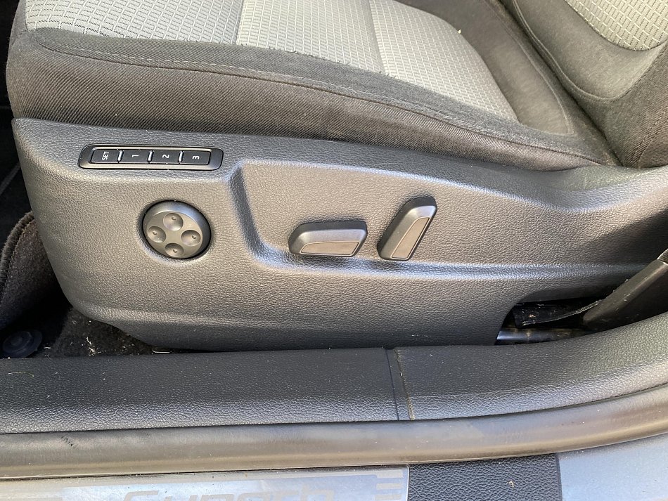 Škoda Superb II 2.0  TDi Ambition
