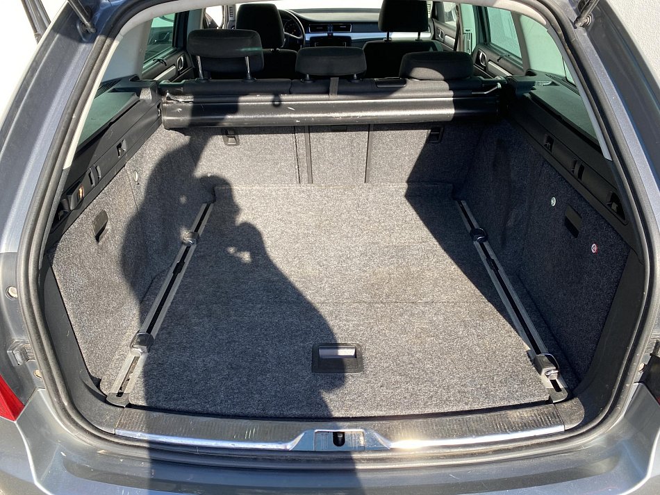 Škoda Superb II 2.0  TDi Ambition
