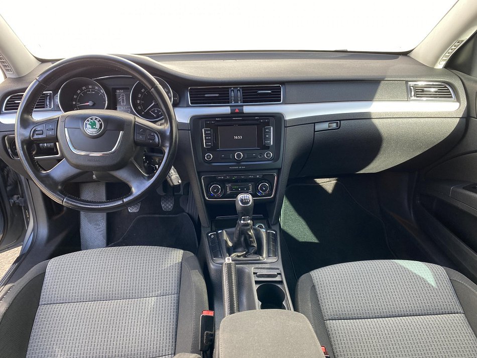 Škoda Superb II 2.0  TDi Ambition