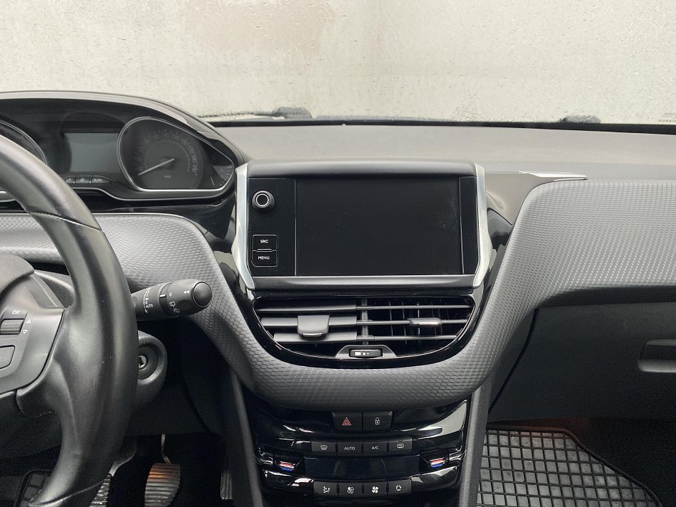 Peugeot 2008 1.2PT Allure