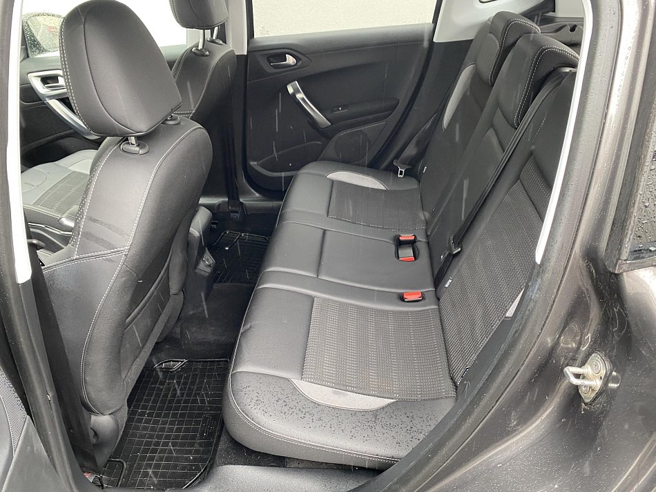 Peugeot 2008 1.2PT Allure