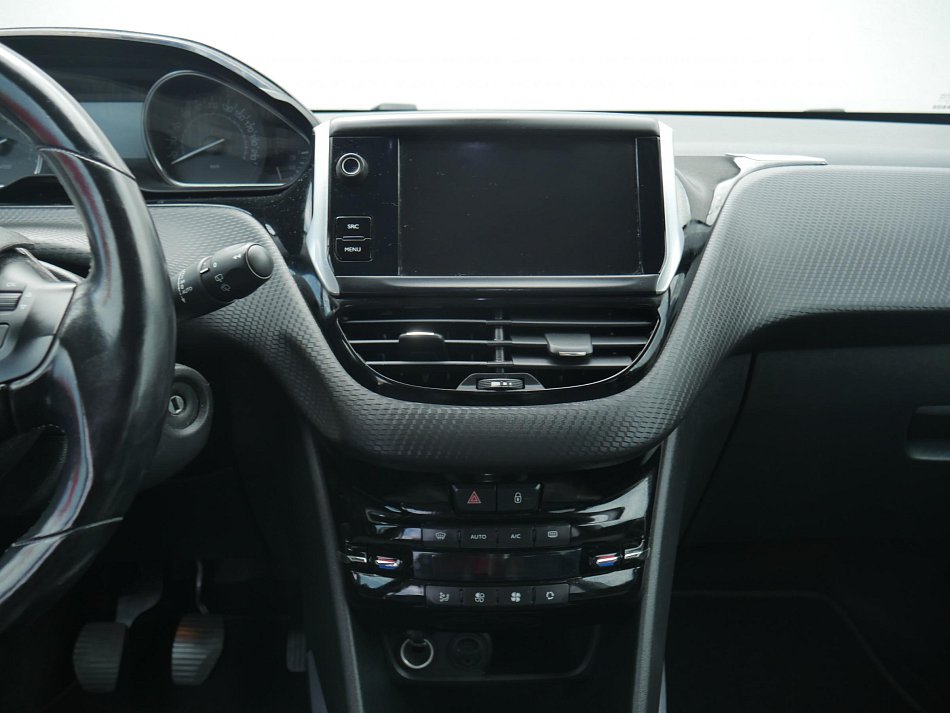 Peugeot 2008 1.2 PT Allure