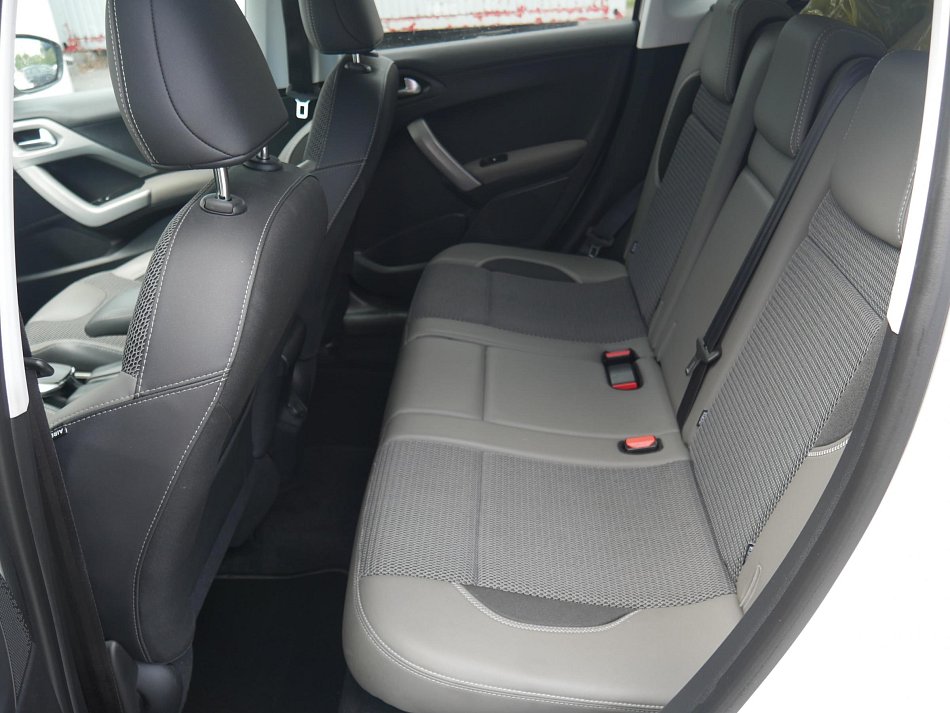 Peugeot 2008 1.2 PT Allure