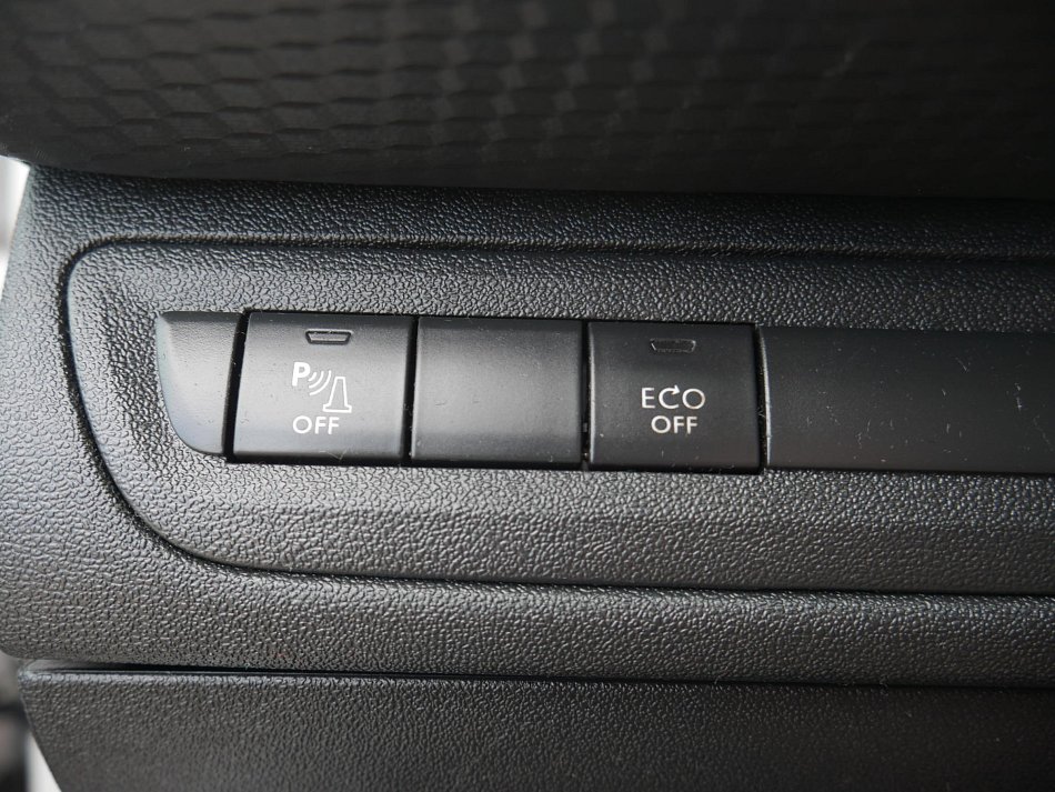 Peugeot 2008 1.2 PT Allure