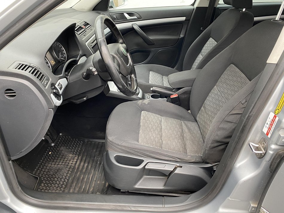 Škoda Octavia II 1.6TDi Ambiente