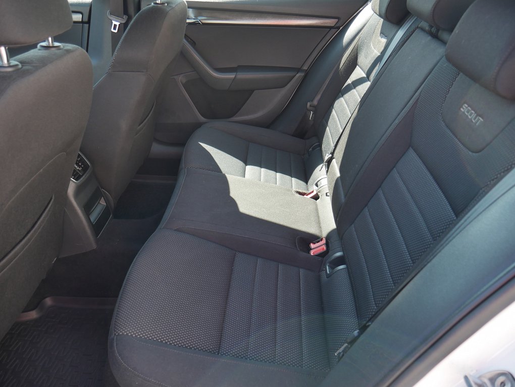 Škoda Octavia III 2.0 TDi Scout 4x4