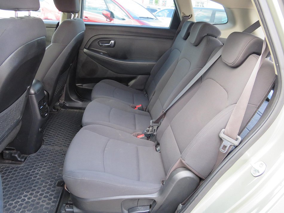 Kia Carens 1.6 GDi 