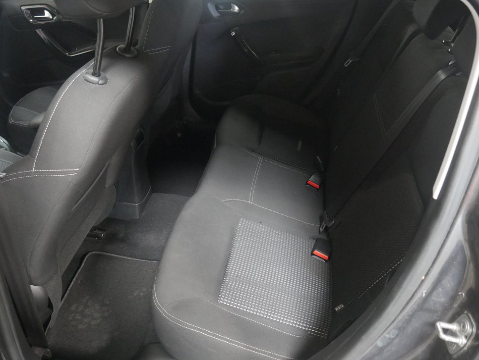 Peugeot 208 1.2 PT Allure