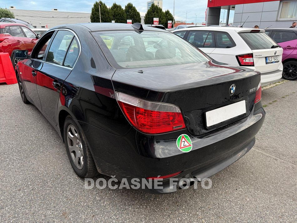 BMW Řada 5 2.5 i  523i