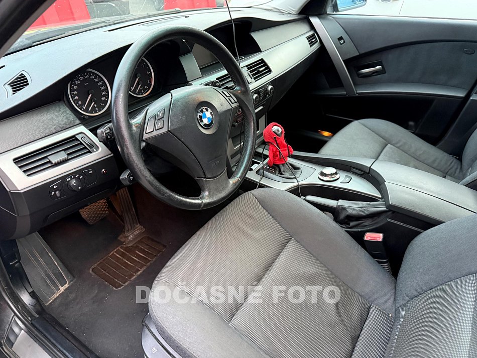 BMW Řada 5 2.5 i  523i