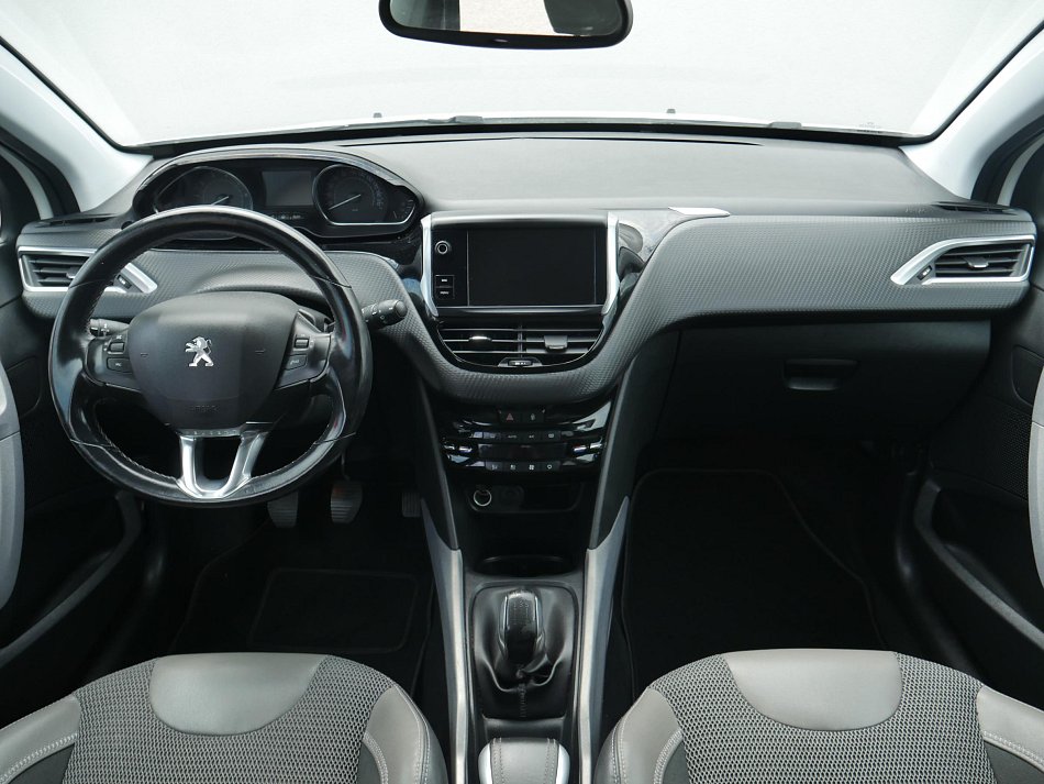 Peugeot 2008 1.2 PT Allure