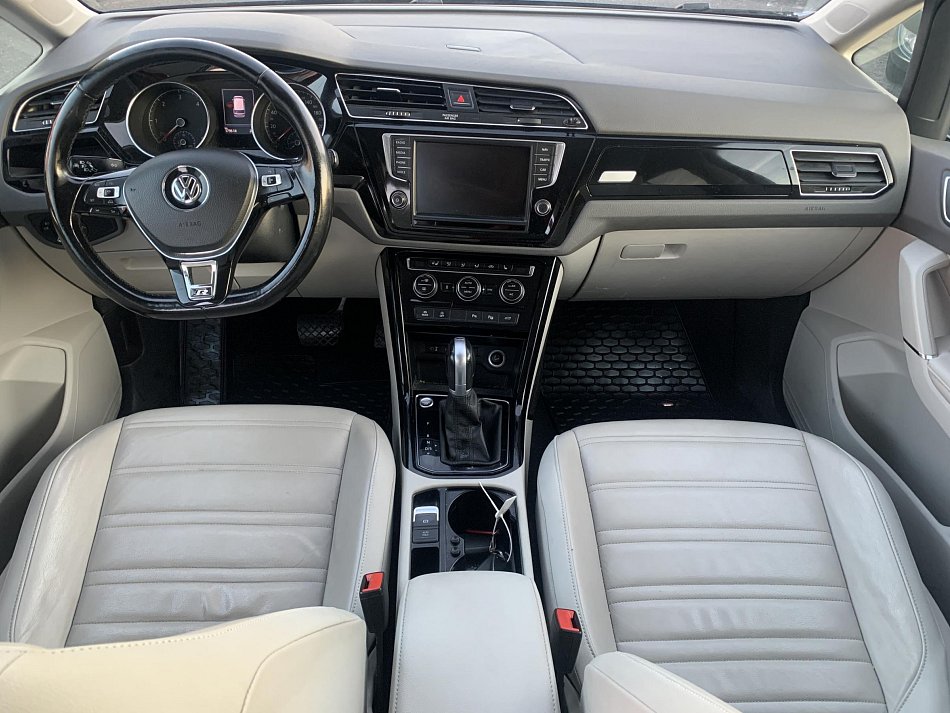 Volkswagen Touran 2.0 TDi R-Line