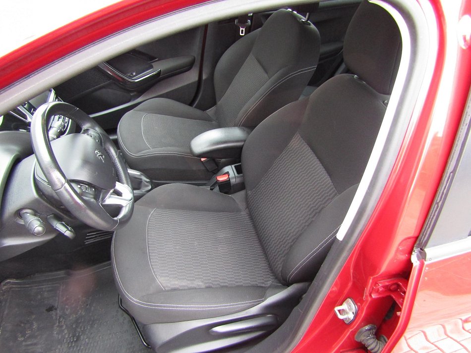 Peugeot 208 1.2PT Active