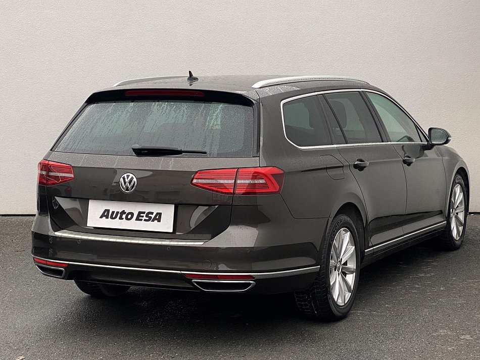 Volkswagen Passat 2.0 TDi Highline