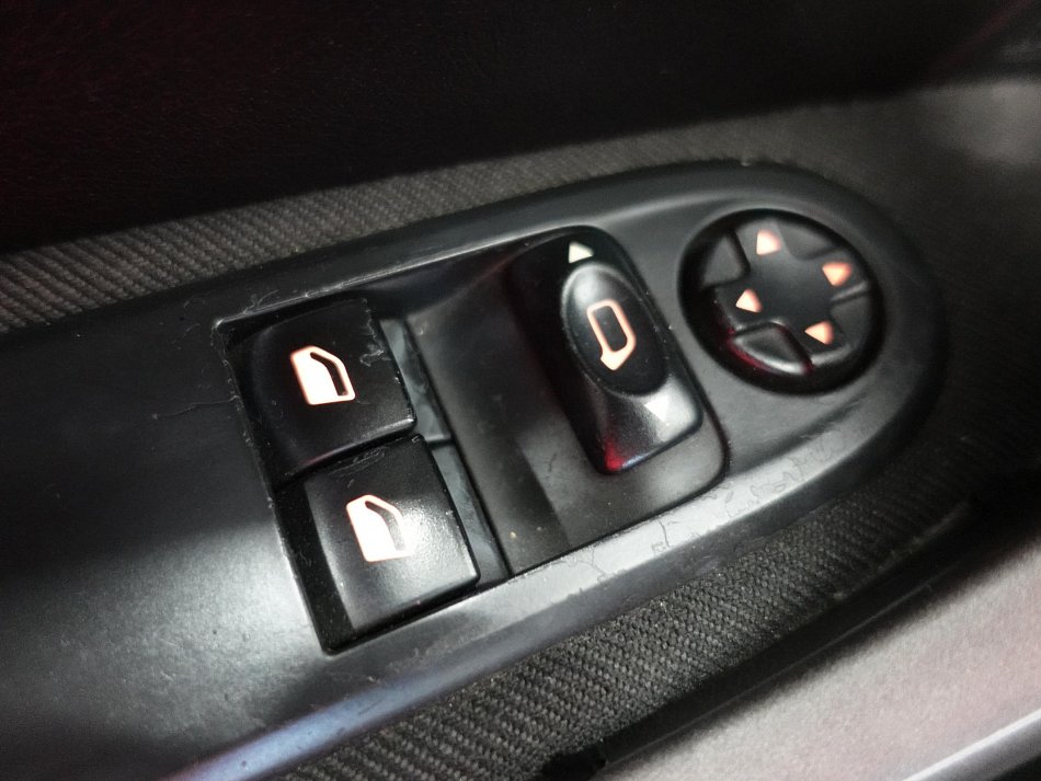 Peugeot 308 1.4 VTTi 