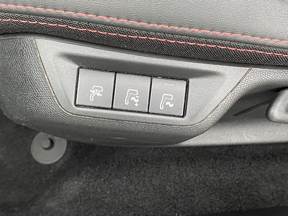 Peugeot 308 2.0 HDi GT